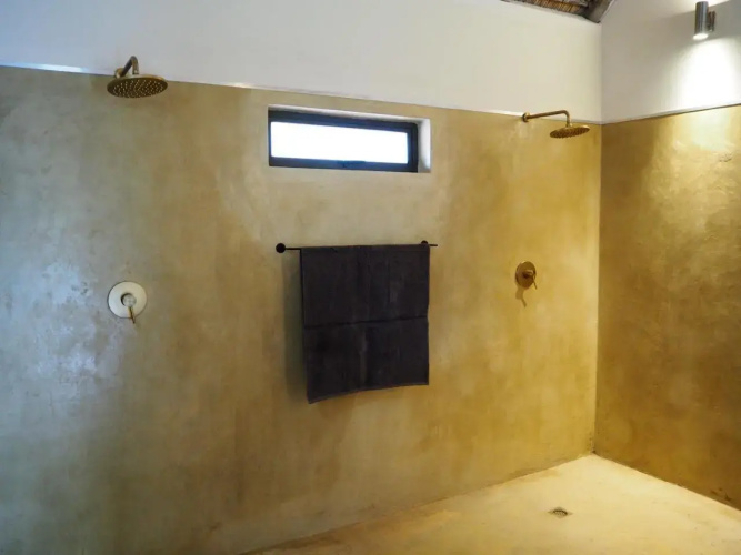 Pata Pata House