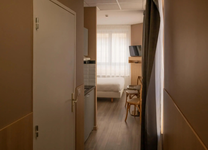 CALM Appart' & Hostel