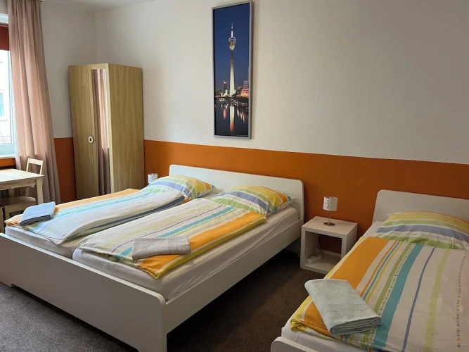 Standard Triple room