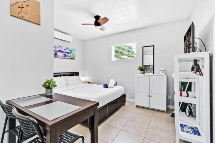 Double Private Studio