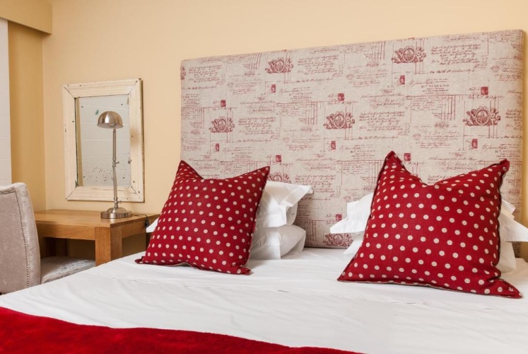 2 Bedrooms Suite with view