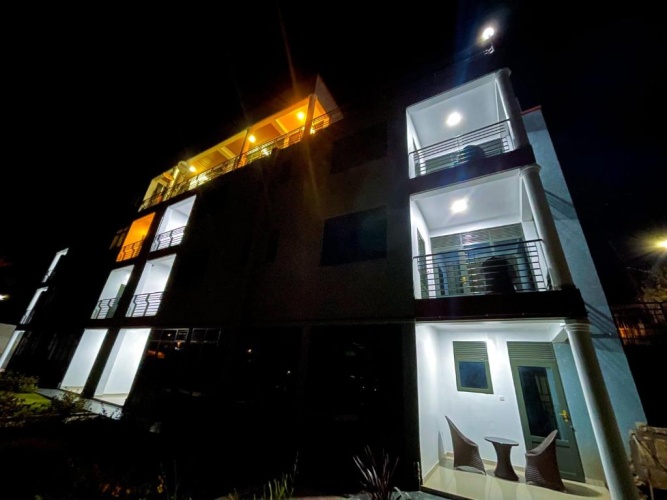2 Bedrooms Apartment