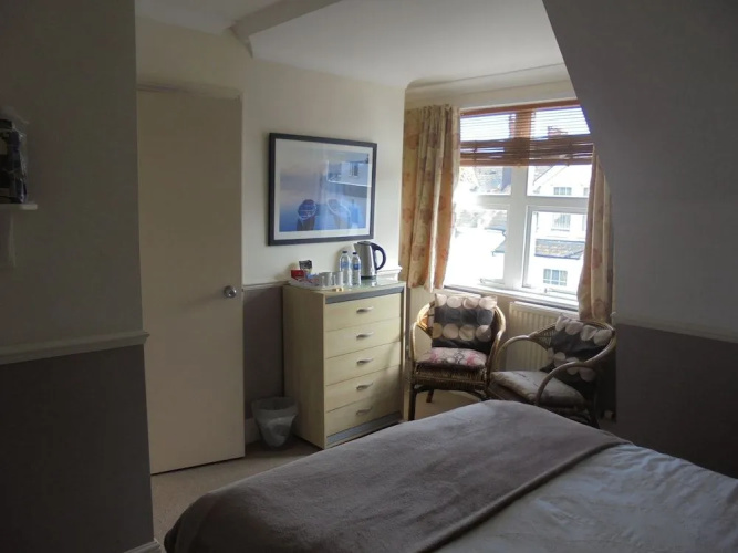 Beach House Bed & Breakfast