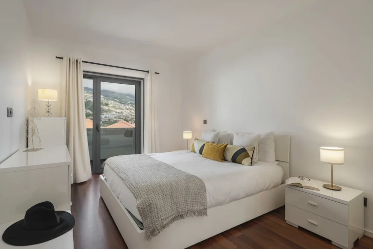 Quadruple Apartment
