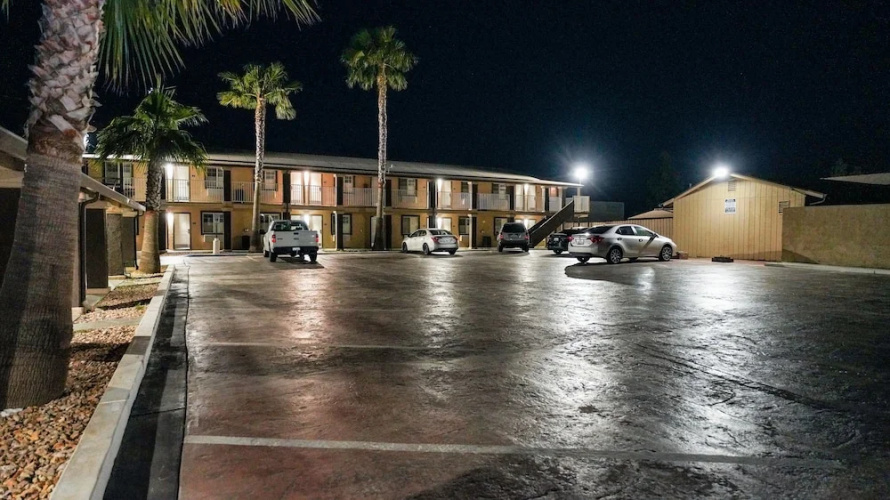 Holiday Lodge Motel Antioch