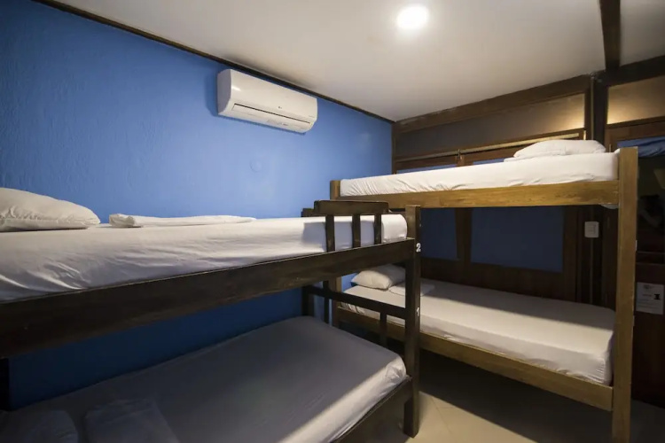 La Brisa Loca Hostel