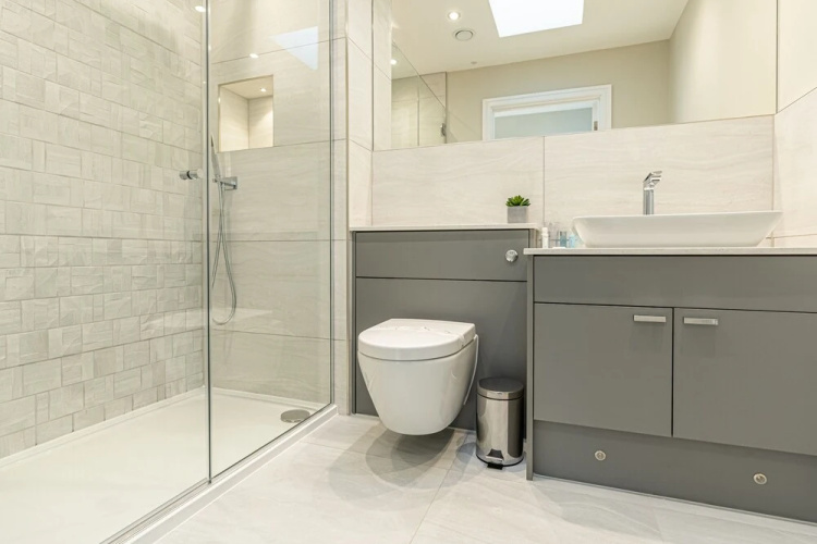 Celador Apartments - Bond House