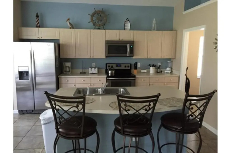 Three-Bedroom Pool Home Kissimmee