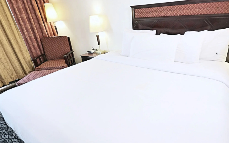 Lelux Hotel