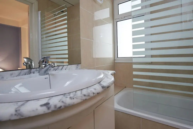 Apartamento Differentflats Acantilados