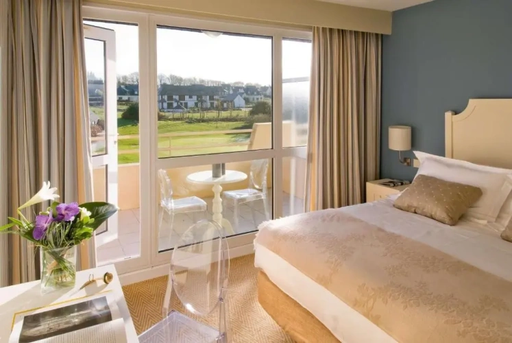 Superior Double room with balcony and with golf view