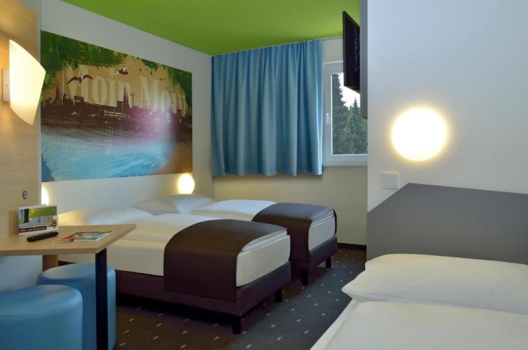 Triple room