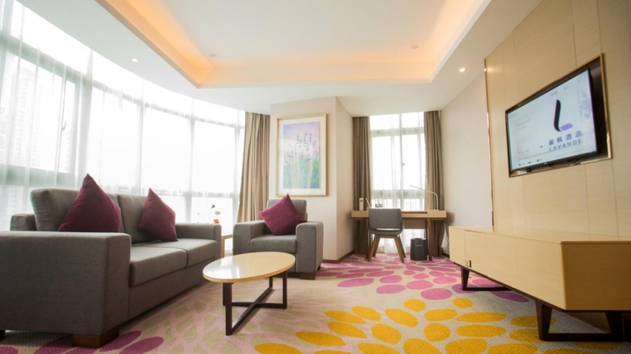 Deluxe Suite