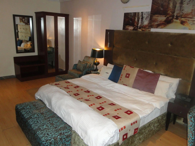 Capital Inn Plus
