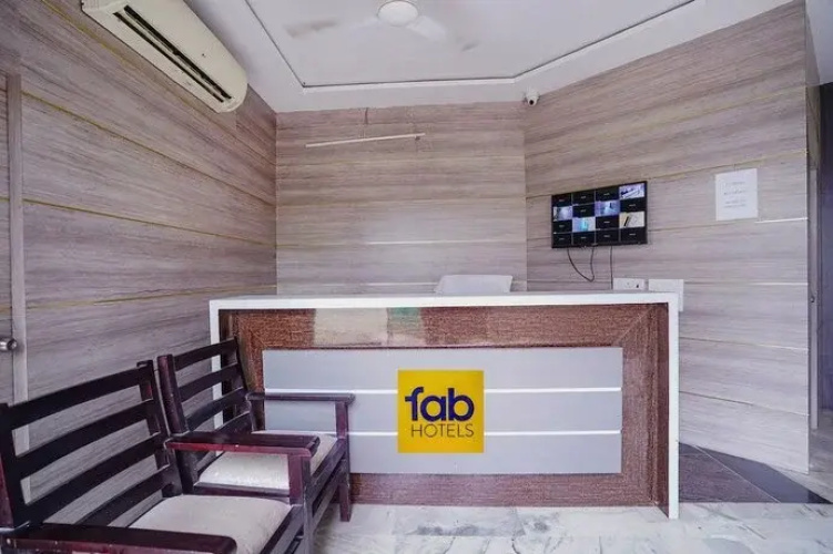 Fabexpress Yash Comfort Inn