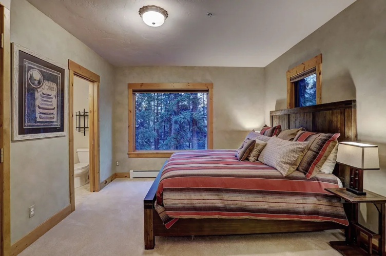 Pine Forest Lodge