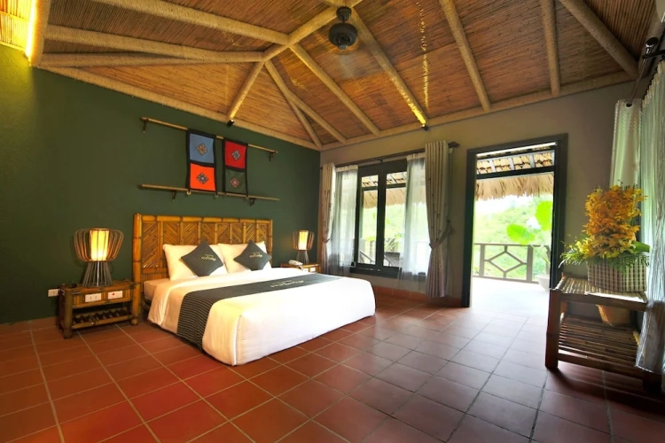 Deluxe room with balcony and with mountain view