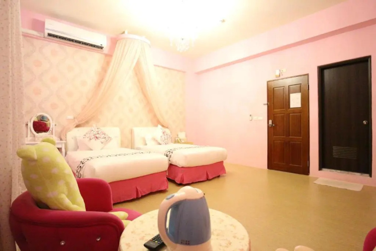 Aunt's Bed and Breakfast