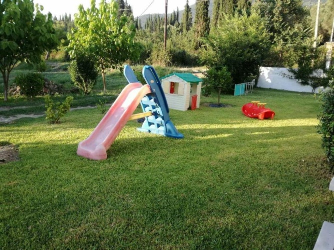 2 Bedrooms Villa