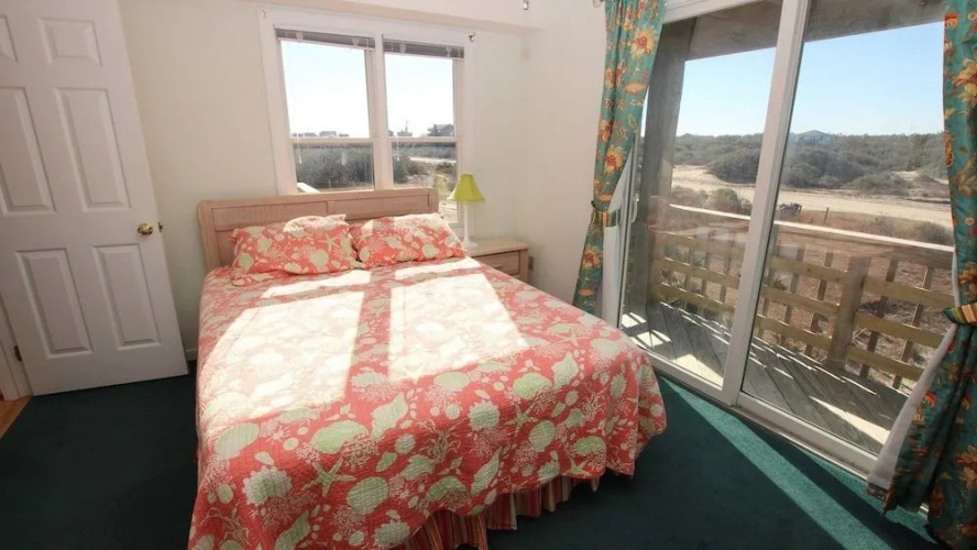 Cabaret II - 6 Br Home