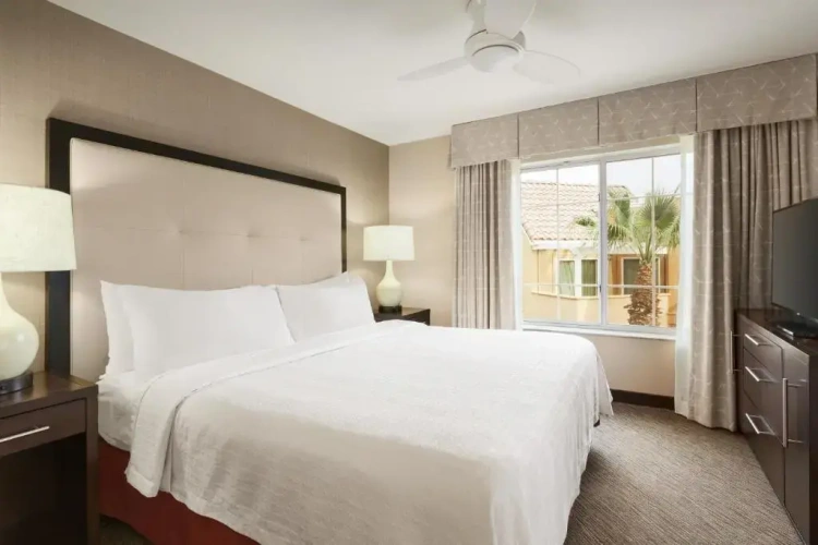1 Bedroom Deluxe Double Suite
