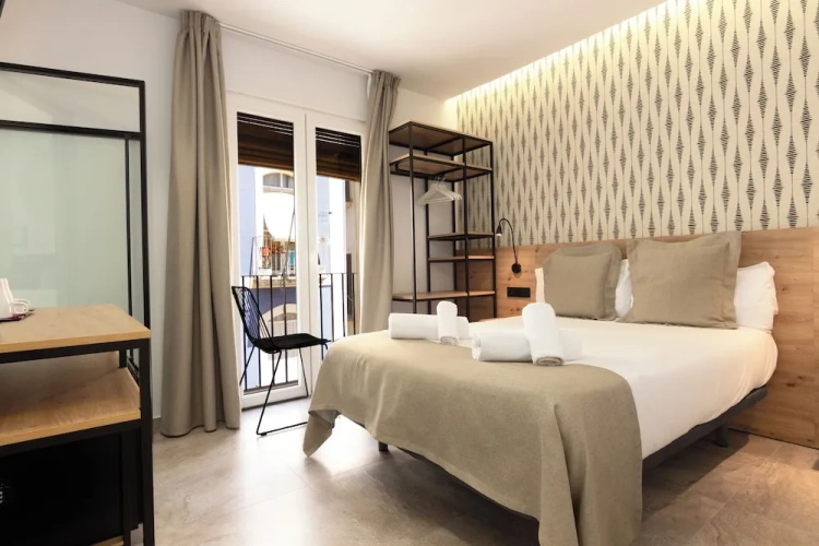 Standard Double room with balcony and with city view