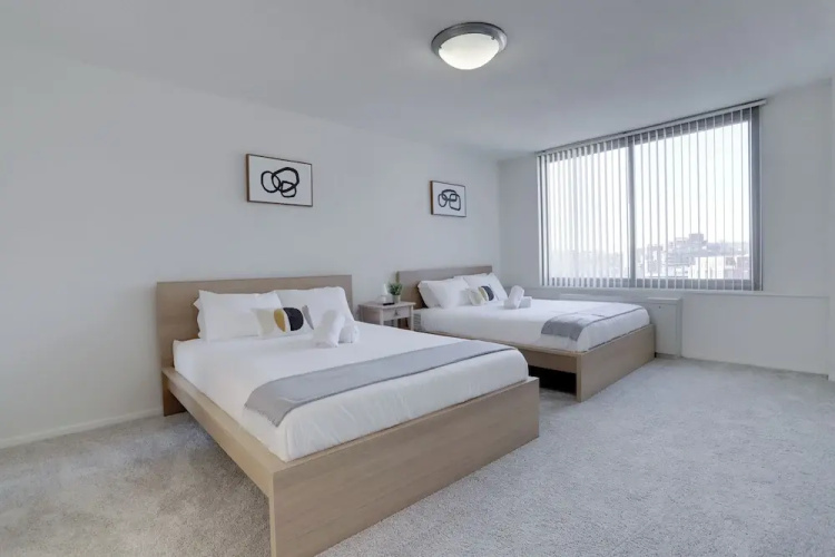 Stylish & Spacious 2BR in Crystal City