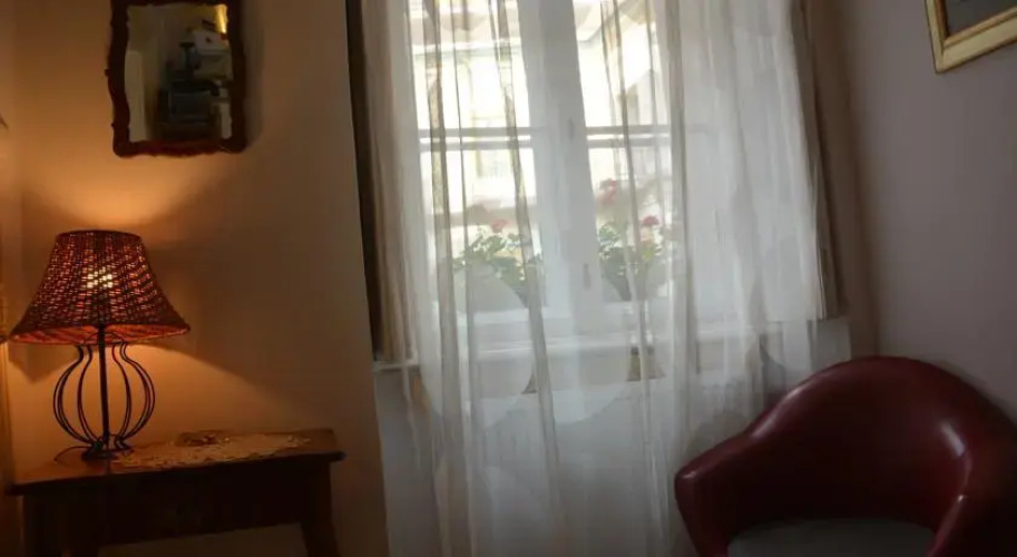 Friendly Flat