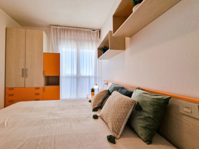 Modern Flat for 8 People With Swimming Pool