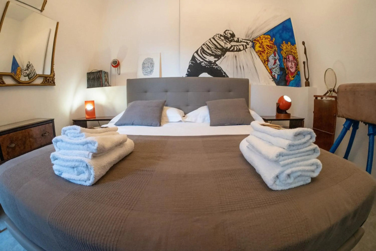 MR SQUARE apartment