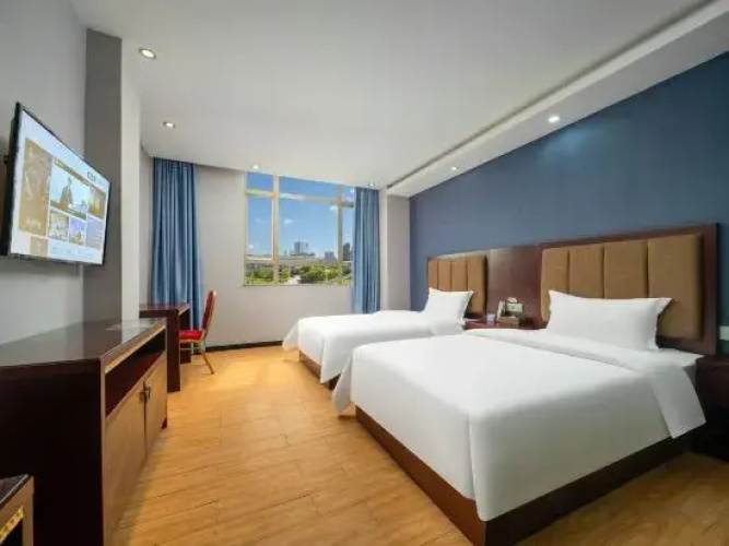 City Hotel