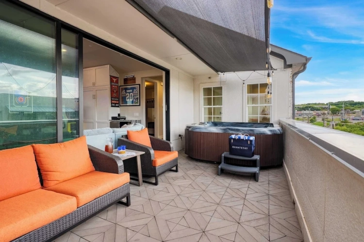 4 Bedrooms Cottage