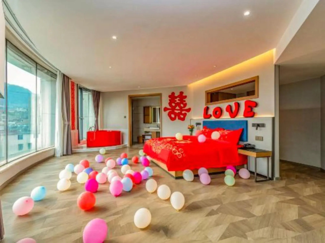 Poya Hotel