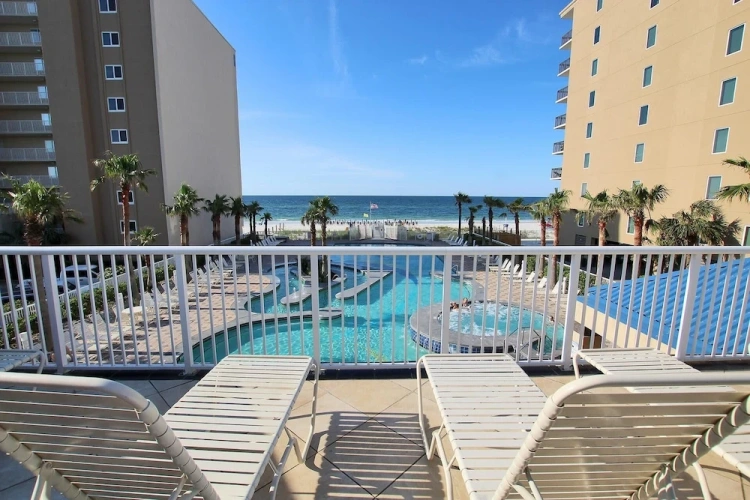 Standard room with balcony