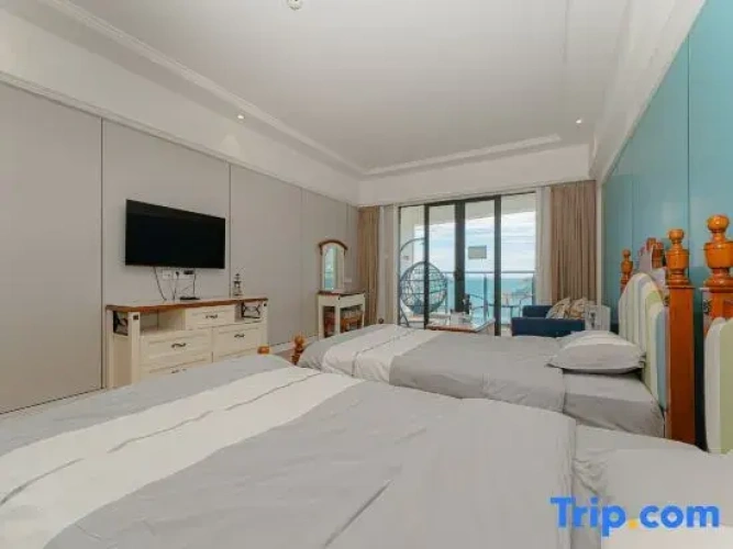 Economy Twin room with balcony and with sea view