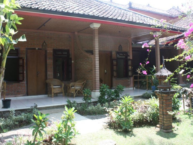 Economy room