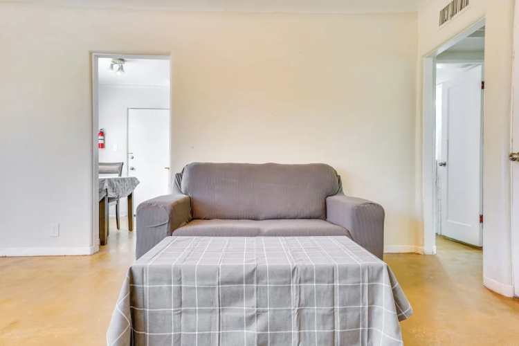 Central & Quaint Phoenix Condo - Pets Welcome!
