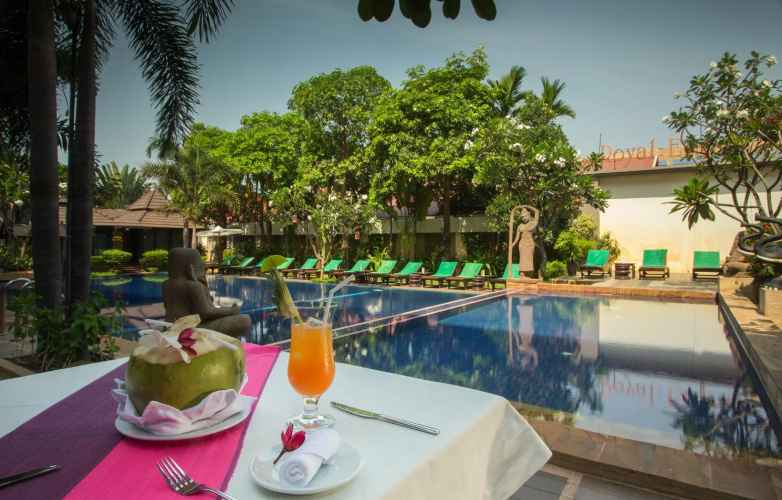 Royal Empire Hotel