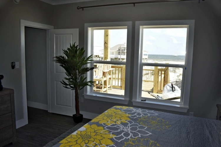 Cottage with balcony