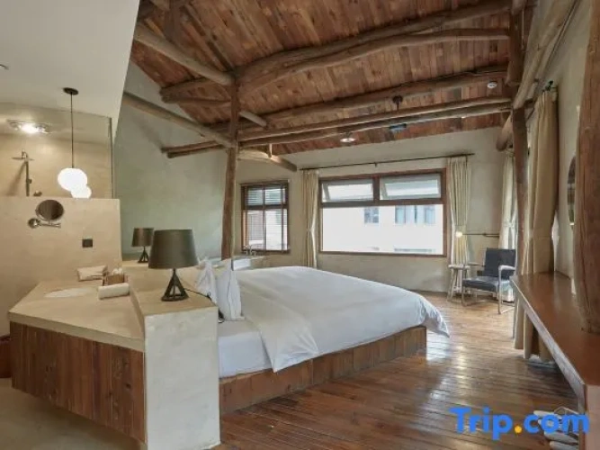 2 Bedrooms Suite
