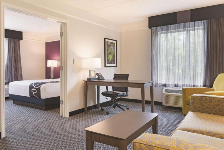 1 Bedroom Double Suite