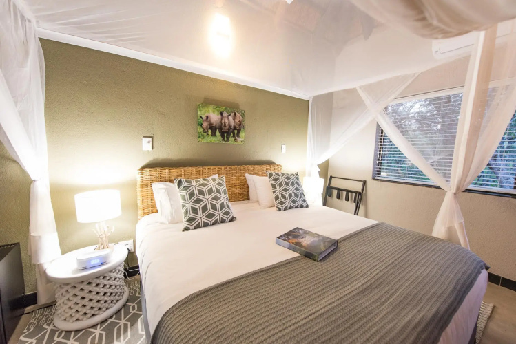 Bushbaby River Lodge