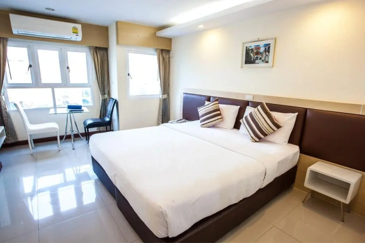 Deluxe Double room with view