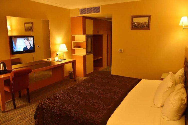 Grand Simay Hotel