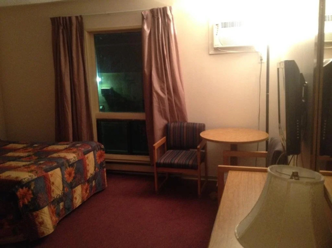Weyburn Inn