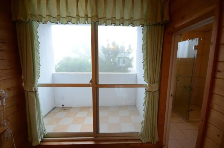 Deluxe Quadruple room with balcony