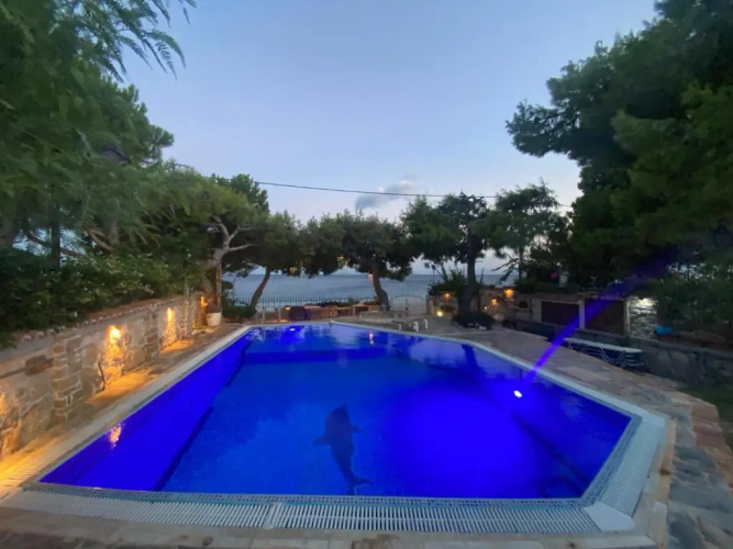 Kineta luxury House