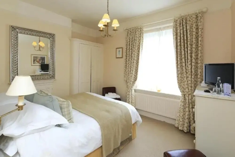 Quadruple Suite with garden view