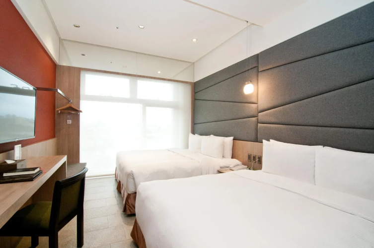Kloud Hotel