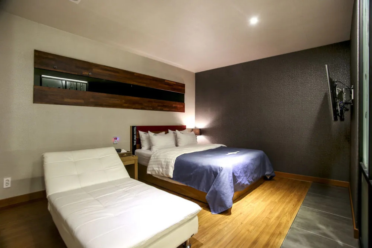 Hotel The JaJa